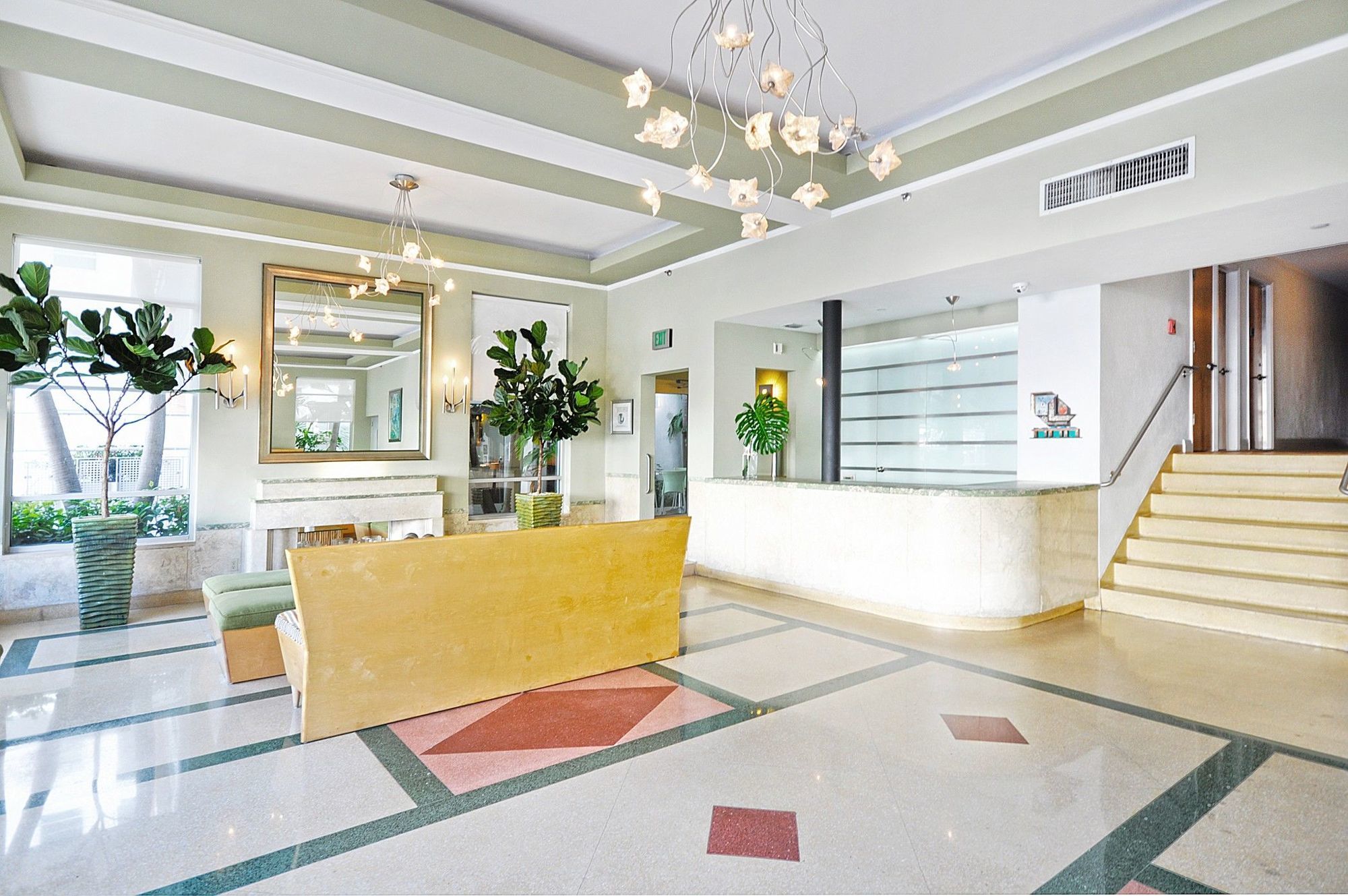 מיאמי ביץ' Crest Hotel Suites מראה חיצוני תמונה